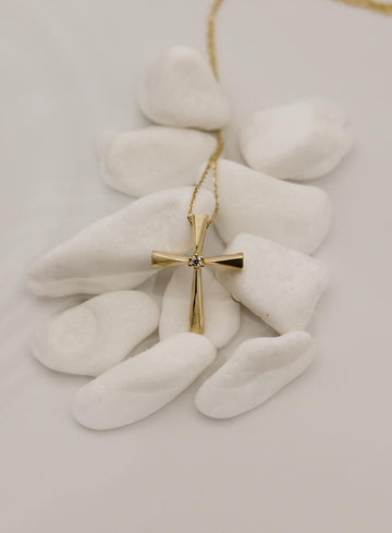 Γυναικείος σταυρός βάπτισης Κ14 με ζιργκόν MCS0203.098